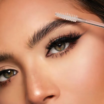 Gel Transparente para Cejas con Efecto Laminado 12H de Duración | Browmination Brow Gel, Beauty Creations.